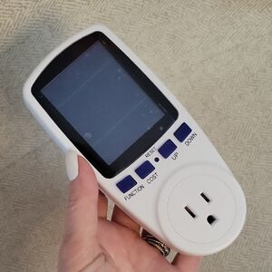 White Energy Monitor Plug